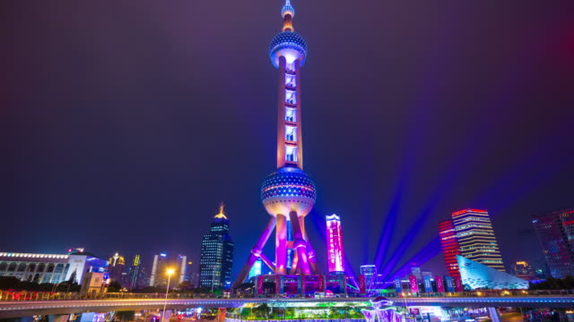 Nacht-erleuchtet-shanghai-berühmte-Perle-orientalischen-Turm-Kreisverkehr-Panorama-4k-Zeit-verfallen-China