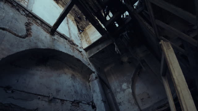 Urban-decay---footage-of-an-abandoned-mill