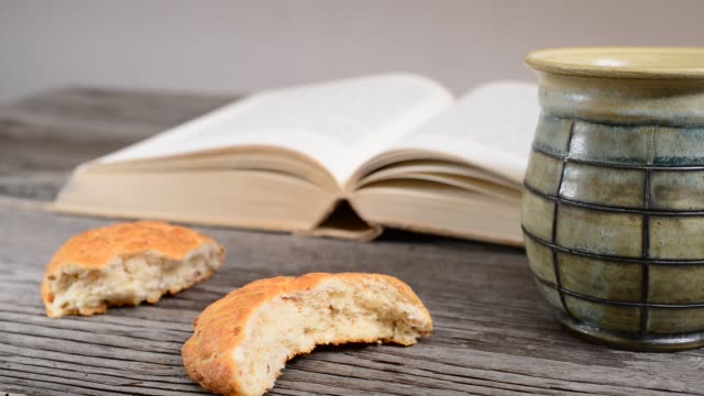 Bible-with-Chalice-and-Bread.-Panning.