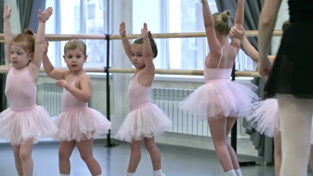 Ballett-Aufwärmübungen-zu-tun