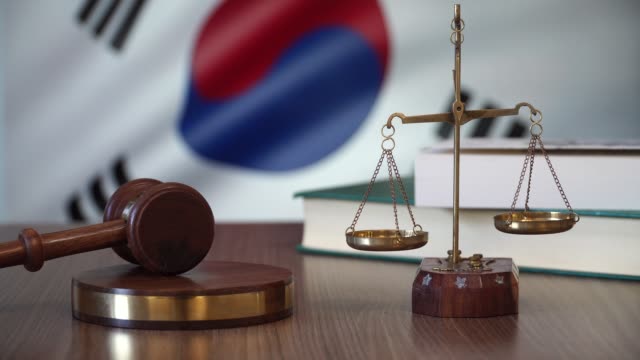 Justicia-de-las-leyes-de-Corea-del-sur-en-la-corte-de-Corea