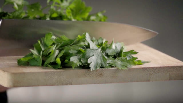 Falling-of-parsley.-Slow-motion-480-fps