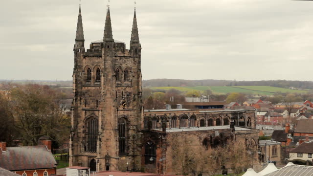 A-Historic-Church-rises-from-the-rooftops-of-Tamworth