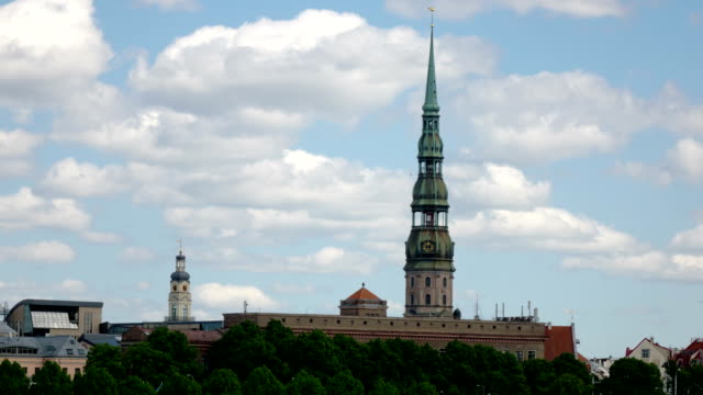 Time-lapse-clip,Latvia,-Riga-Saint-Peter's-Church-against-the-background-of-the-cloudy-sky