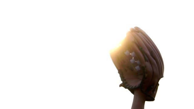 Close-ups-that-baseball-glove-with-baseball-players-in-baseball