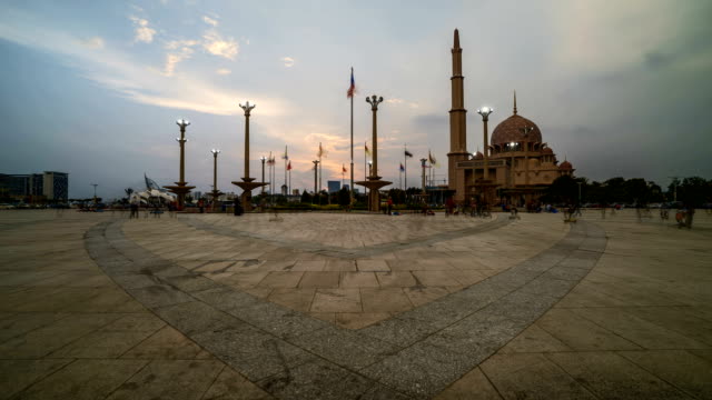 Atardecer-en-Putrajaya-mezquita.