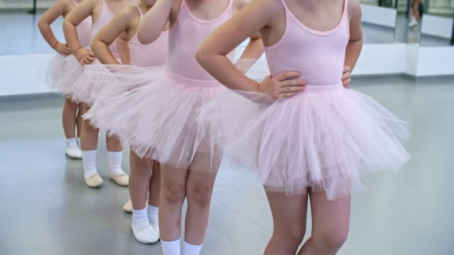 Fuß-Warm-Up-in-Ballett-Klasse