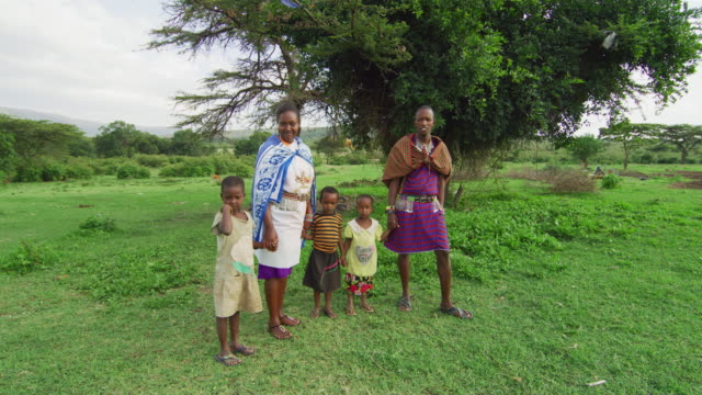 Eine-Maasai-Familie