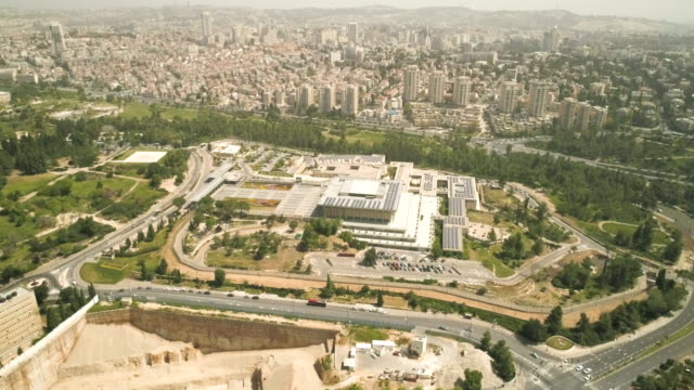 Luftaufnahme-der-Gebäude-der-Knesset-Jerusalem,-Israel-Nationalparlament-Regierung-4K