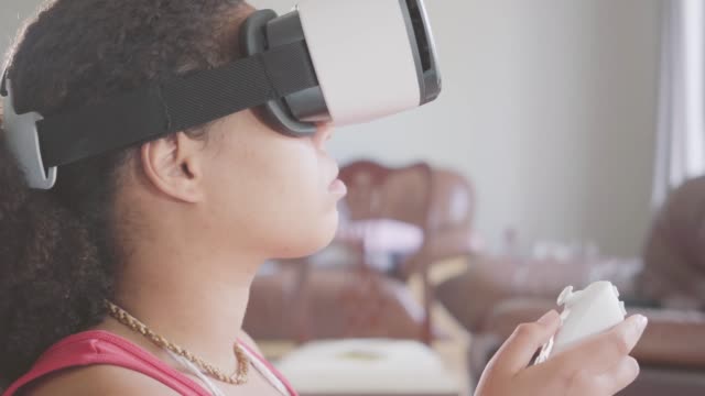 Portrait-of-African-American-woman-wearing-in-the-virtual-reality-headset