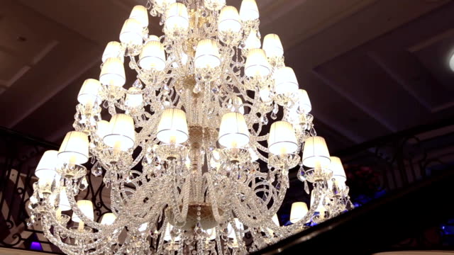 lámpara-vintage-hermoso-grande,-lámpara-de-clásico,-decoración-hermosa