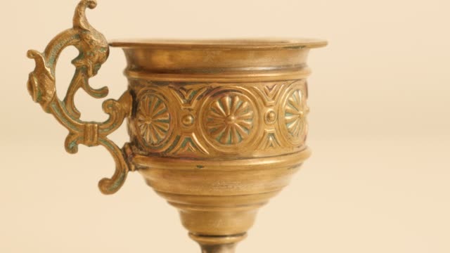 Hand-made-brass-holy-grail-style-high-detailed-4K