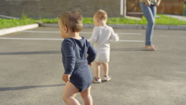 Toddler-Running-Around-Outdoors