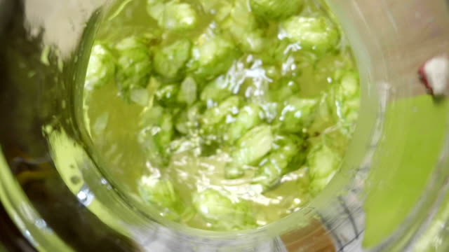 Swirl-of-water-with-hops-in-slow-motion-180fps