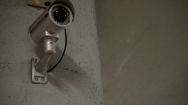 Cámara-de-CCTV-de-alta-tecnología-en-el-centro-comercial