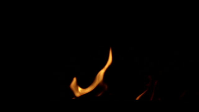 Fire-burning-in-slow-motion