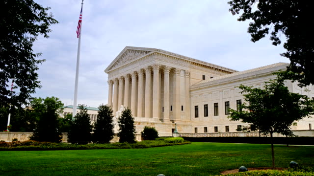 Wide-Side-View-Establishing-Shot-of-the-Supreme-Court