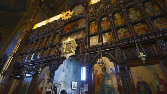 interior-of-the-Orthodox-church
