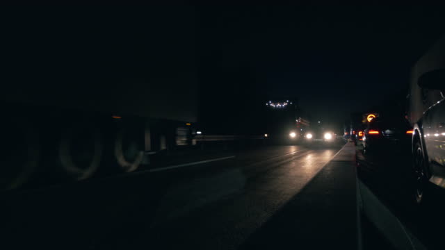 Multiple-Lane-Highway-Traffic-at-Night
