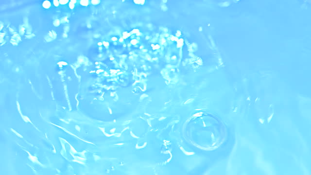 Water-surface-with-waves.
