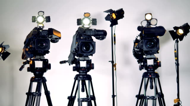 Eine-Reihe-von-verschiedenen-video-Ausrüstung.