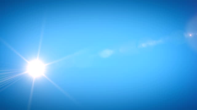 Schöner-heller-Sonne-leuchtender-Umzug-über-den-klaren-blauen-Himmel-im-Zeitraffer.-3D-Animation-mit-Fackeln-und-lange-Strahlen.-Natur-und-Wetter-Konzept.