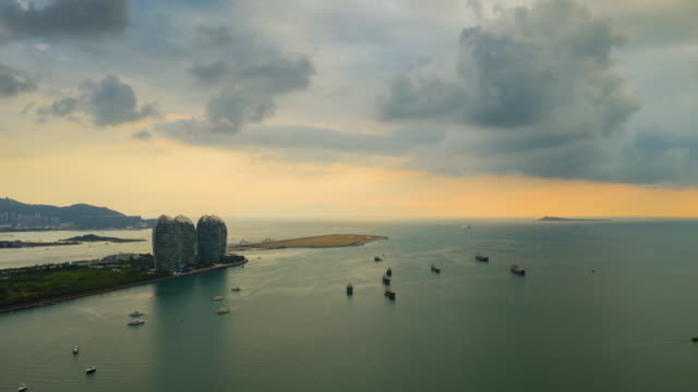 Sonnenuntergangszeit-Sanya-Bay-berühmten-Insel-aerial-Panorama-Zeitraffer-4k-china