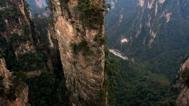 Observación-del-ascensor-en-las-montañas-parque-nacional-de-Zhangjiajie,-China