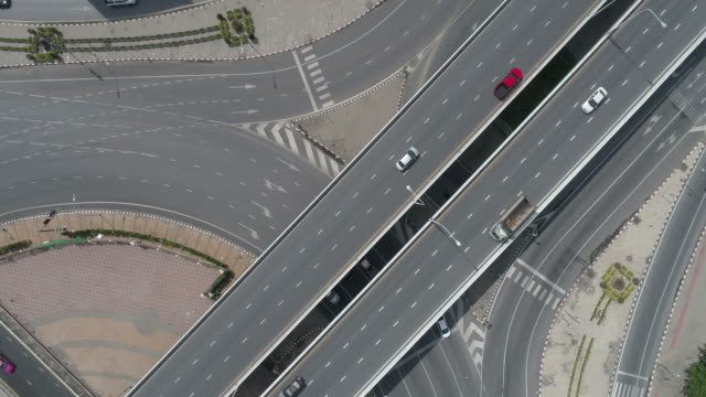 aerial-scene-of-road-and-traffic,-4k-video