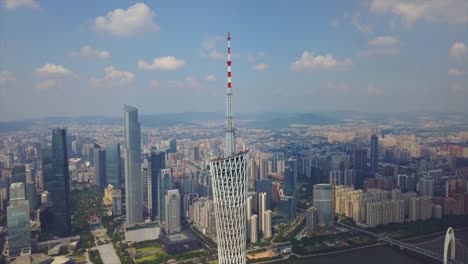 sonnigen-Guangzhou-Stadt-Innenstadt-Kanton-Turm-Seite-quadratische-Antenne-Panorama-4k-China