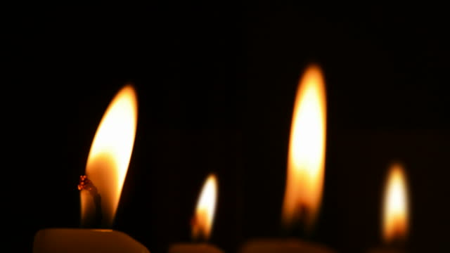 Hintergrund-der-fünf-Kerzen