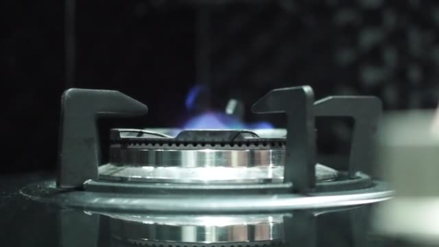 Turn-on-gas-stove-in-slow-motion