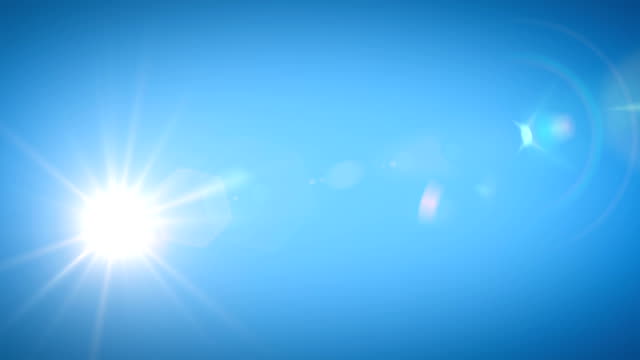 Schöner-heller-Sonne-leuchtender-Umzug-über-den-klaren-blauen-Himmel-im-Zeitraffer.-3D-Animation-mit-Fackeln.-Natur-und-Wetter-Konzept.