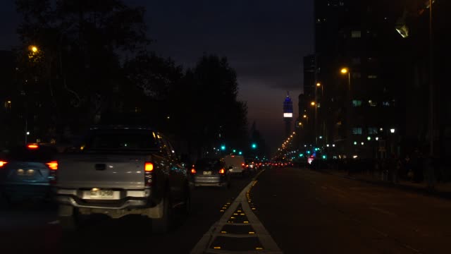 Verkehr-auf-Santiago,-Chile