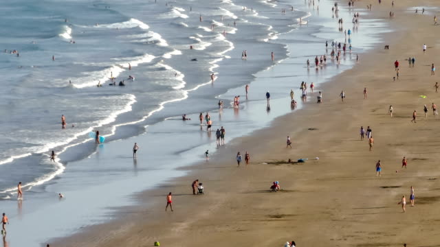 Aerial-view-of-the-beach-"del-Inglés",-Canary-Islands.Hyper-lapse.