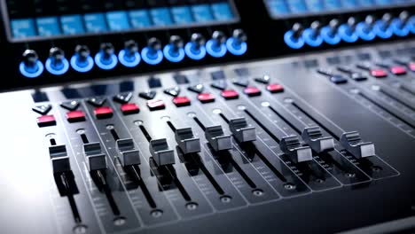 Panel-de-sonido-para-mezclar-audio-y-radiodifusión