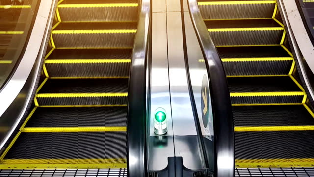 two-way-escalator-with-green-light-led-upper-way-in-seamless-loop-repeat