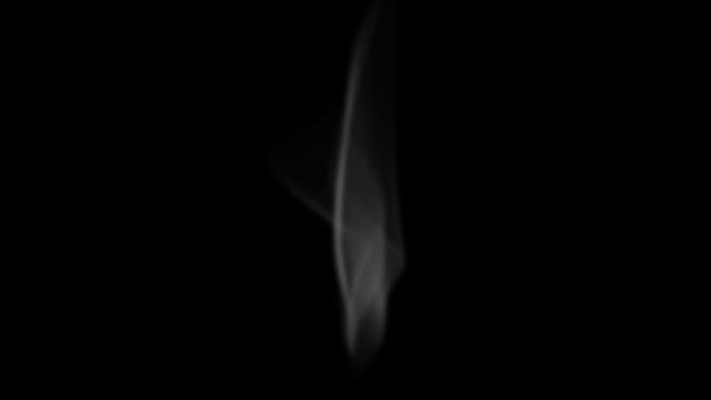 Weißer-Rauch-auf-schwarzem-Hintergrund---video-H264-isoliert