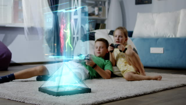 Kinder-spielen-futuristisches-Videospiel