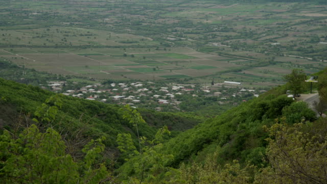 Montaña-de-forma-vista-en-el-valle-de-Alazani-Georgia