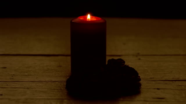 Candle-light-with-rose