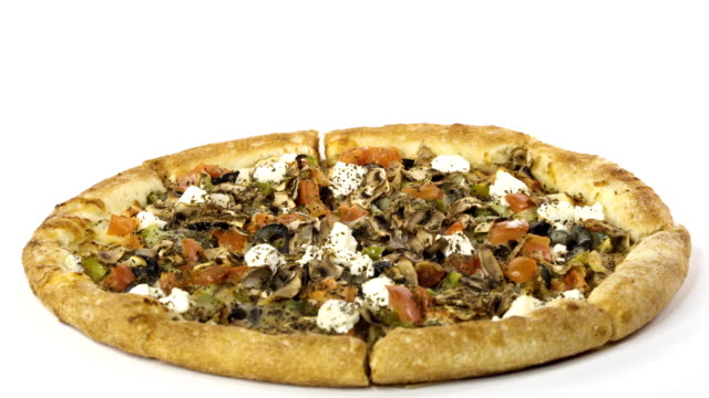 deliciosa-pizza-giratorio-sobre-fondo-blanco
