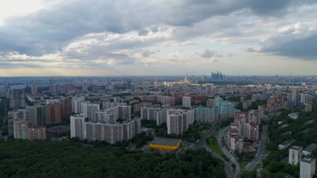 View-of-Moscow-from-the-air-in-the-summer