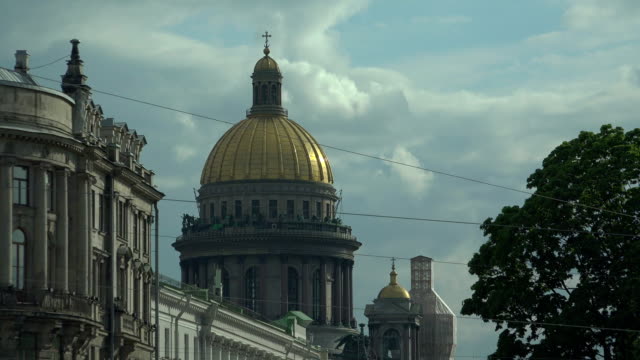 St.-Isaaks-Kathedrale-in-St.-Petersburg.-4K.