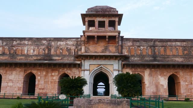 Mandu-India,-afghan-ruins-of-islam-kingdom,-mosque-monument-and-muslim-tomb.-Jahaz-Mahal.