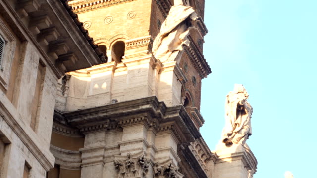 close-up-church-Santa-Maria-Maggiore,-Rome