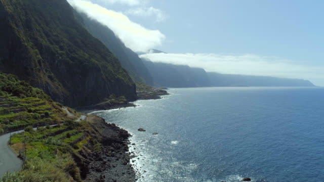 Mountainous-Coastline-of-Madeira