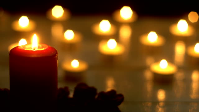 Candles-light-romance-with-rose