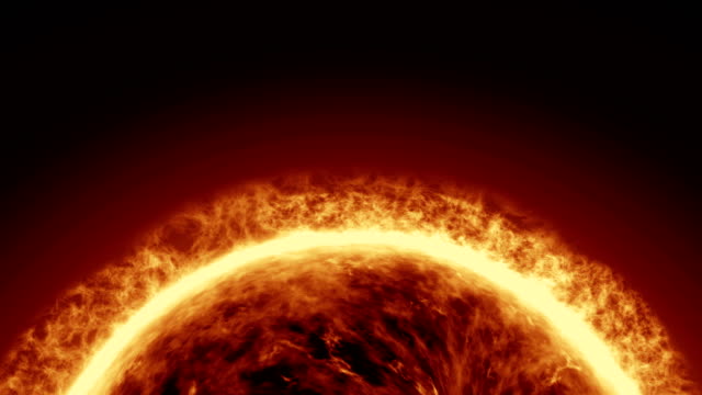 Superficie-de-sol-realista-de-4K-con-las-llamaradas-solares,-ardiente-del-sol-aislado-sobre-negro-con-espacio-para-su-texto-o-logotipo.-Movimiento-gráfico-y-animación-de-fondo.
