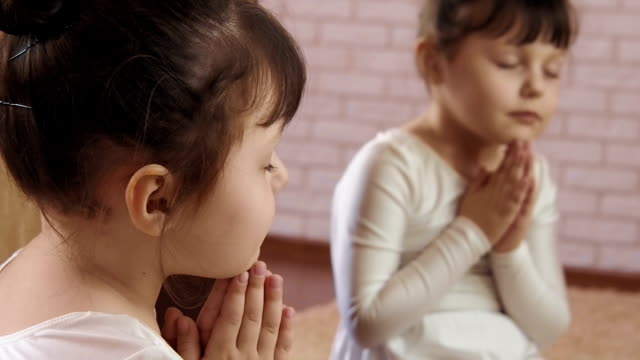 Das-Kind-betet.